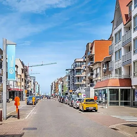 Hotel In St-idesbald Near The Koksijde